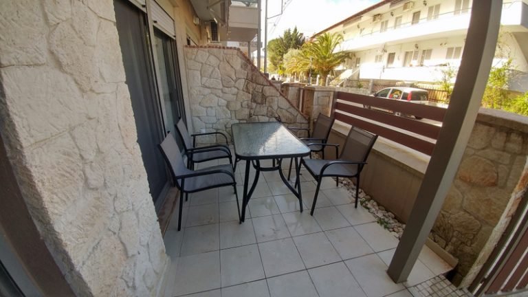 Letovanje grcka apartmani pefkohori vila nevenakis 11 768x432