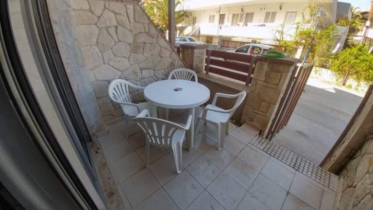 Letovanje grcka apartmani pefkohori vila nevenakis 23 768x432
