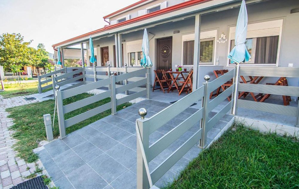 Vila dafni vrasna paralia 7836 1