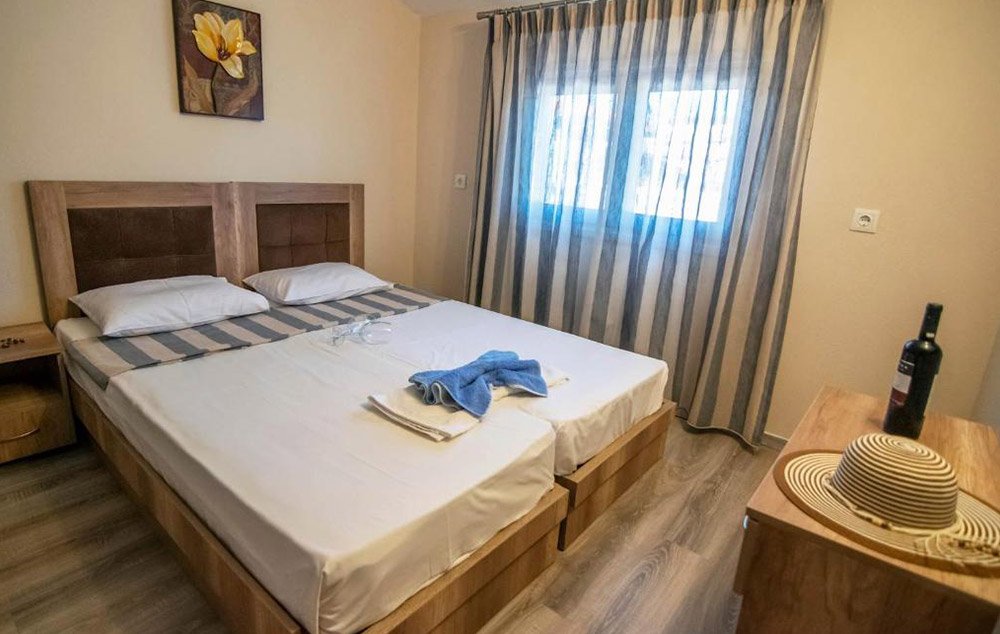 Vila dafni vrasna paralia 7836 5