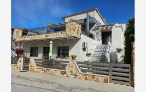 Vila janis stavros 8082