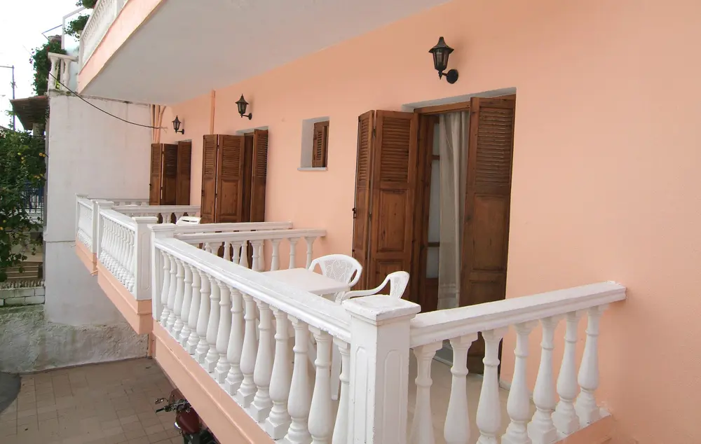 Vila nikas 3836 8