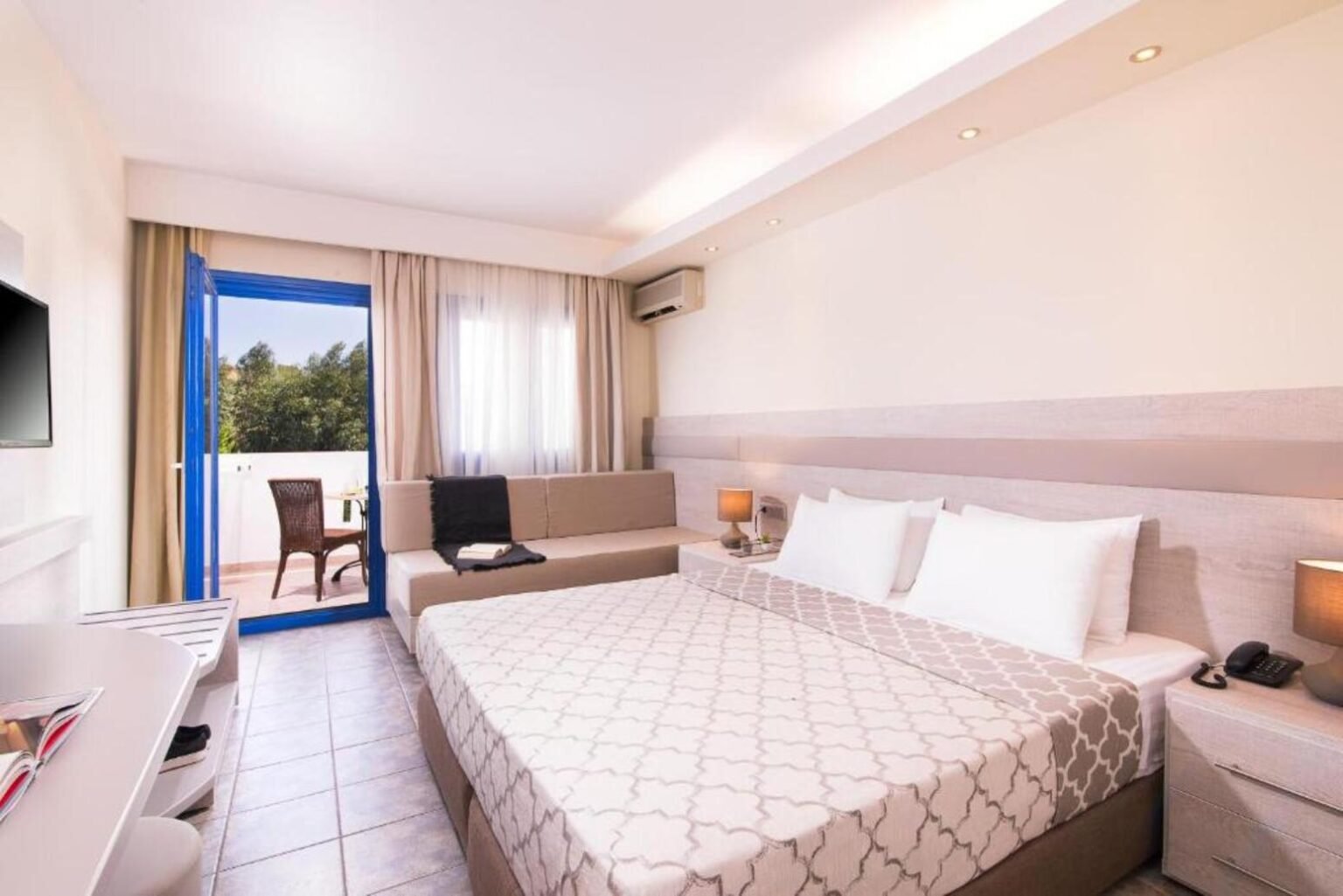 Alexandros palace hotel and suites 5 3 1536x1025