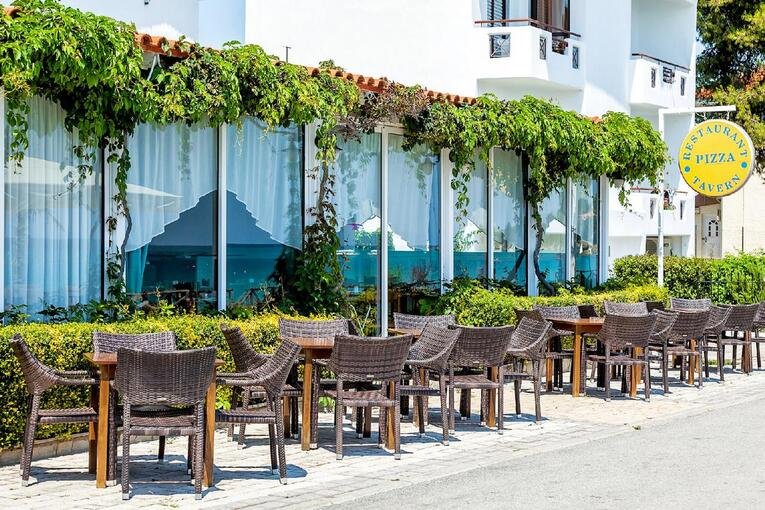 Xenios dolphin beach 10