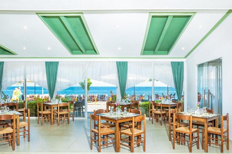 Xenios dolphin beach 12