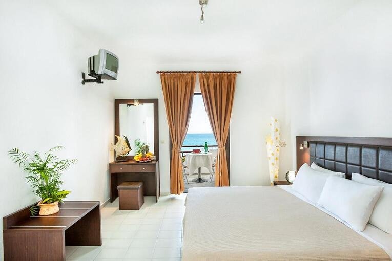 Xenios dolphin beach 20